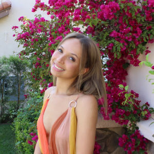 Meet your Posher, Olivia